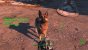 Dogmeat ist ein treuer Begleiter und taucht unter anderem auch im Strategiespiel Fallout Shelter auf. In Fallout 4 (Bild) unterstützt euch der Kläffer sogar im Kampf. <br> &nbsp;