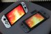 Der Kickstand ist breit und stabil genug, um die Switch OLED auf weichen Oberflächen wie einer Couch, einem Sessel oder einem Bett aufzustellen.&nbsp;