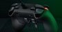 Teure Gamepads wie das Razer Wolverine V2 Chroma für 125 Euro können bei der Qualität besser sein oder auch, wie hier zu sehen, mehr Buttons als üblich haben.