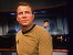 Star Trek-Legende William Shatner zeigt sich mit 95 Jahren rauchend am Strand