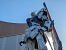 In <a class="posRel pe-4" href="https://maps.app.goo.gl/DZBoxPiVwCR359fK9">Fukuokas "Lalaport"<span class="icon extLinkIcon posAbs"></span></a> ist ein weiterer lebensgroßer Gundam, den ihr von allen Seiten bestaunen könnt.