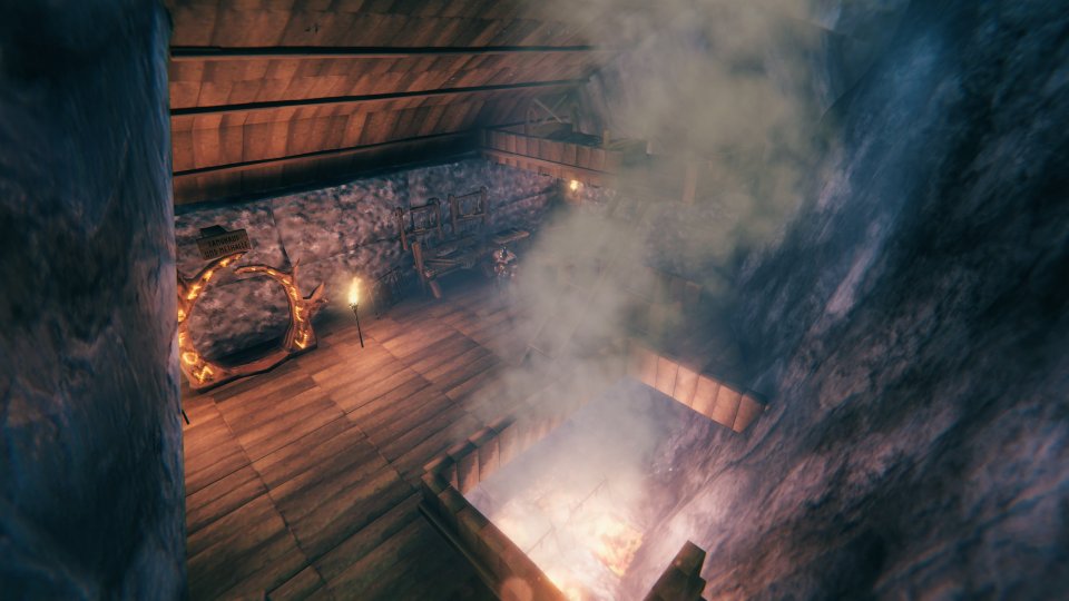 Im Inneren der Felsenfestung haben wir uns für eine Vulkan-artige Zwergenoptik entschieden. Weil wir die Festung direkt in den Berg bauten, haben wir im Inneren mehr Platz, als man von außen annimmt.