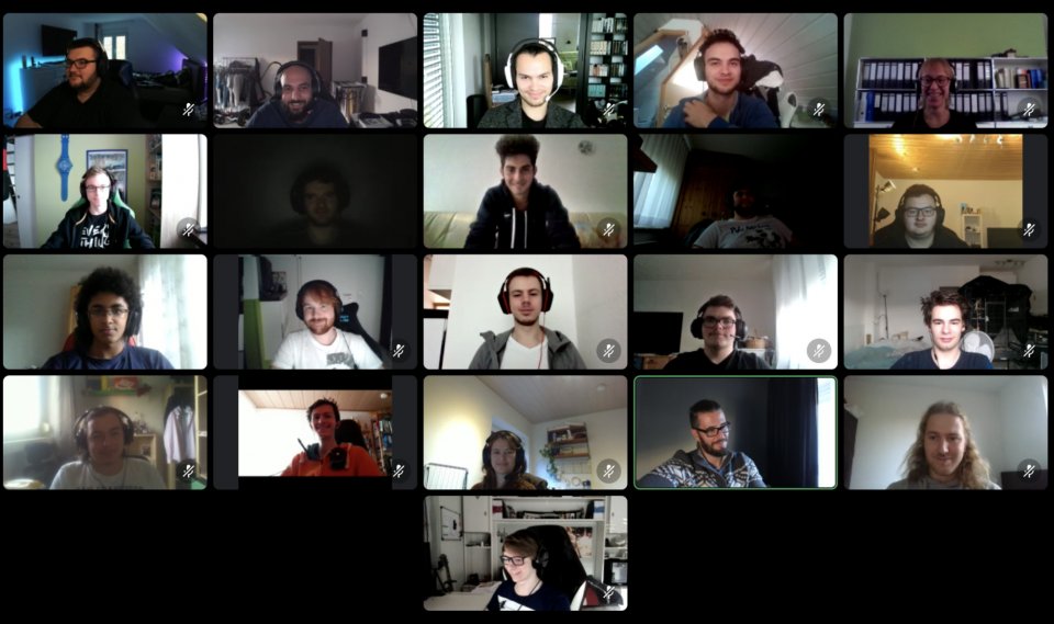 Das derzeitige Studio-Merkas-Team arbeitet an unterschiedlichen Kunden- und Studioprojekten.