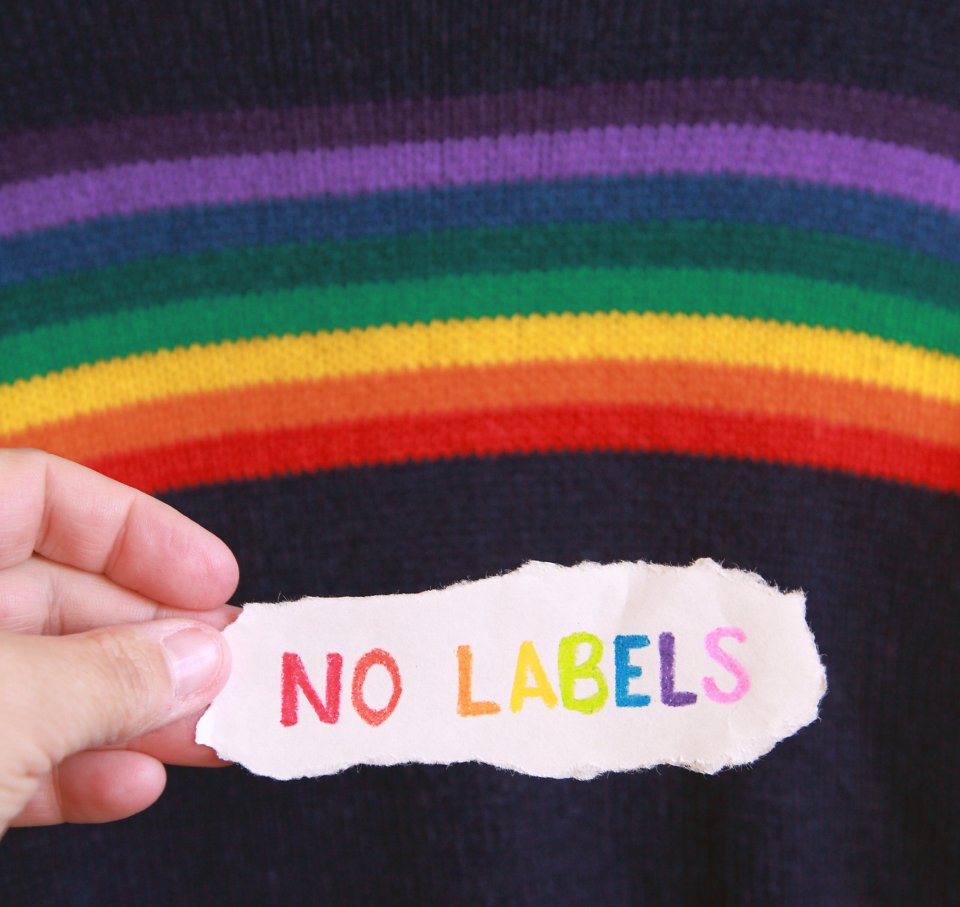 No Labels in Regenbogenfarben