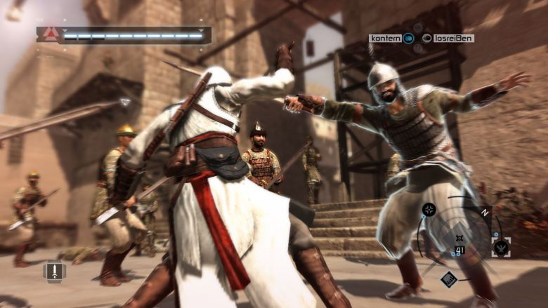 Dank rechter Maustaste blockt Altaïr gegnerische Angriffe automatisch.