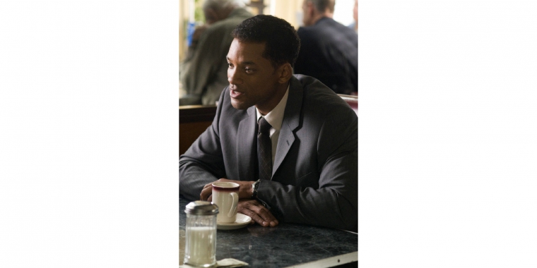 Ben Thomas (Will Smith) ändert sieben Leben.
