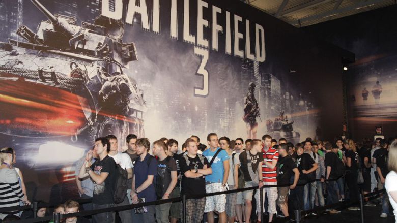 Warteschlangen auf der Gamescom 2011: Drei, vier Stunden musste einplanen, wer Battlefield 3, Diablo 3 oder Modern Warfare 3 für einige Minuten erleben wollte.