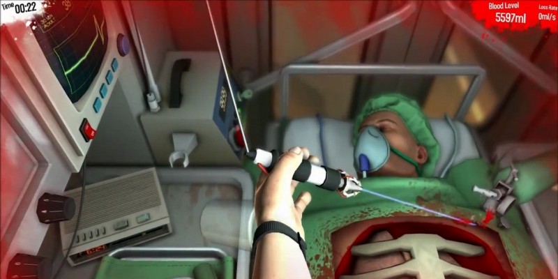 Den Namen Surgeon Simulator sollte man nicht zu ernst nehmen. Auf jeden Fall sollte man - falls man sich für ein Medizinstudium bewerben möchte - nicht im Lebenslauf den Eintrag "Habe viel mit dem Surgeon Simulator trainiert, bin gut vorbereitet!" hinterlassen. Denn dafür eignet sich das mit sehr viel schwarzem Humor gefüllte Game nicht gerade. Es macht aber ansonsten eine Menge Spaß. Und nun: ran an die OP! Huch, wo ist denn die Leber hin?