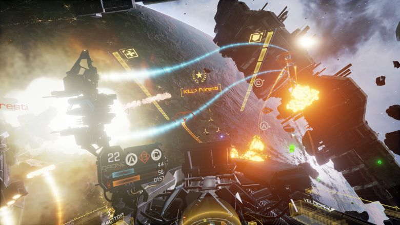 Die Gefechte in EVE Valkyrie sind spannend, aufgrund der ständigen Kopfbewegungen aber auch anstregend. Nach 30 Spielminuten musste David eine kurze Pause einlegen.