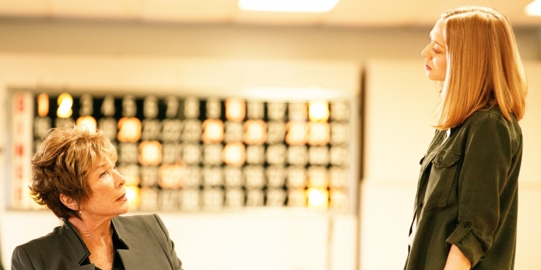 Shirley MacLaine und Amanda Seyfried in "Zu guter Letzte"