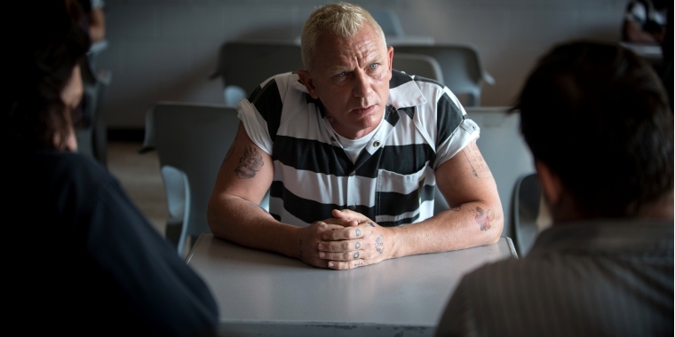 Der Safeknacker und potentielle Partner Joe Bang muss erst aus dem Knast befreit werden.