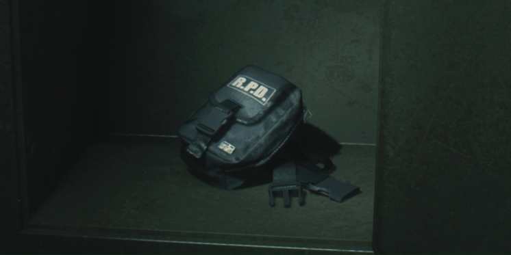 Die Gürteltaschen in Resident Evil 2 Remake erweitern das Inventar um zwei Plätze.
